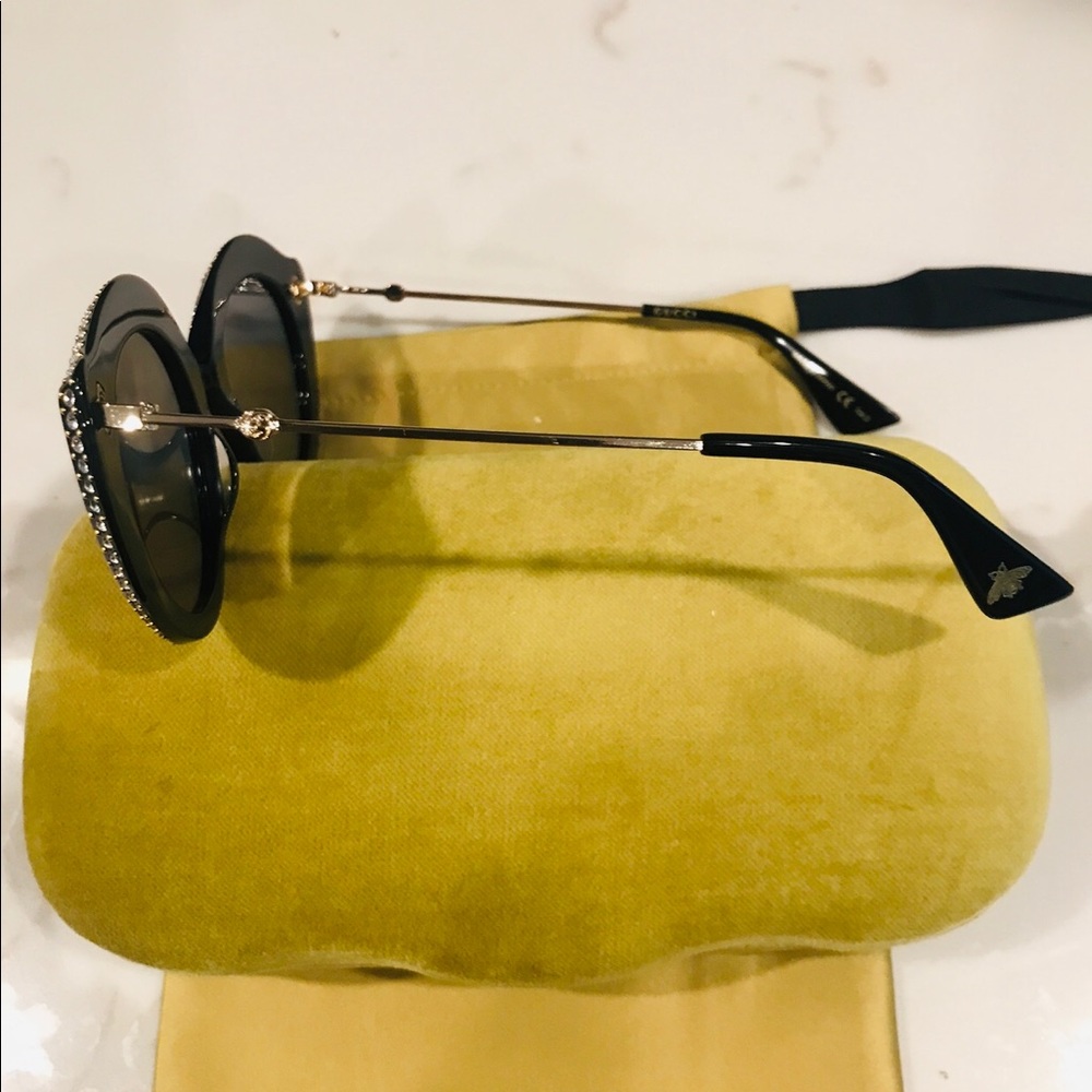Gucci Cat Eye Sunglasses π₯π₯π₯π₯π₯ - Picture 7 of 8